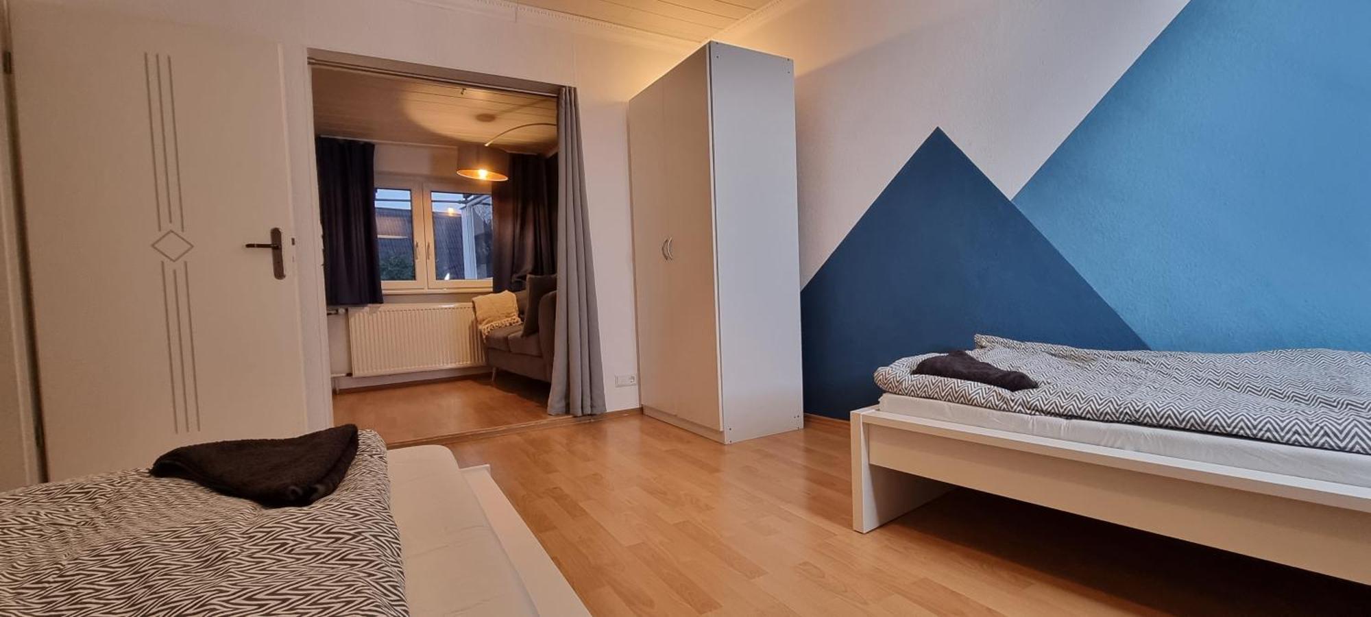 Private In Apartment *