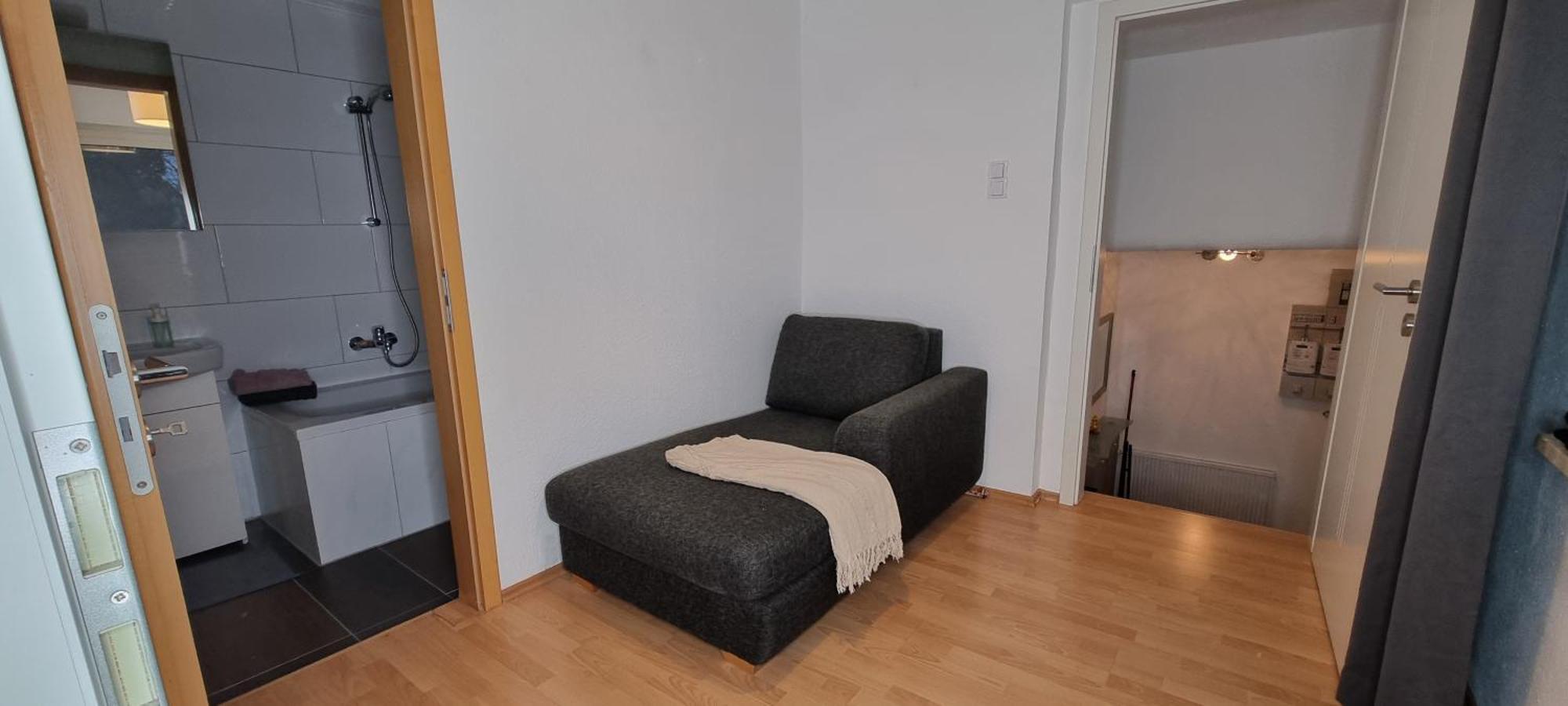 Private In Apartment *