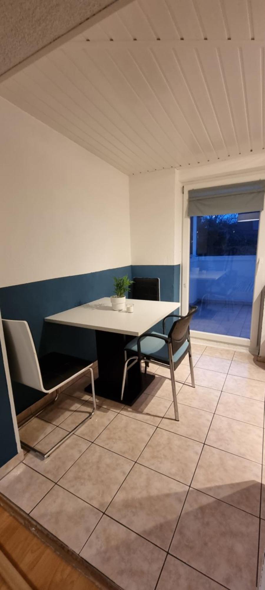 Private In Apartment